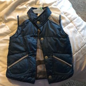 Reversible button up puffer vest size 3T